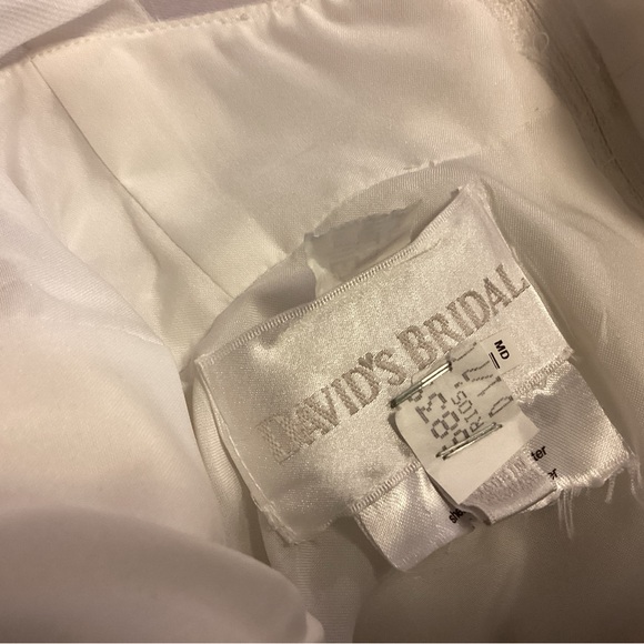 David's Bridal CR 1403 Soft White Back Out Bow Flower Girl Dress SZ 7 EUC $129 - Picture 10 of 16